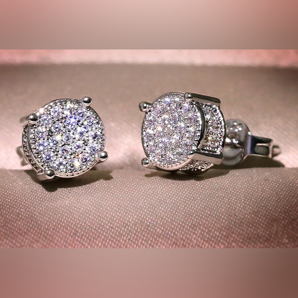 Silver Diamond stud earrings